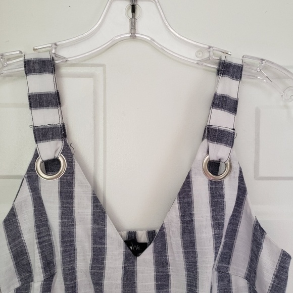 Navy & white jumpsuit from Derek Heart - Picture 3 of 4